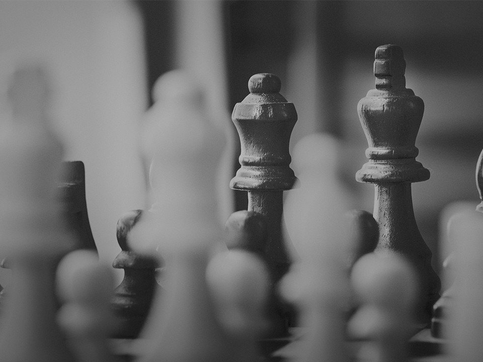 jogo de xadrez utilizando estratégia e tática